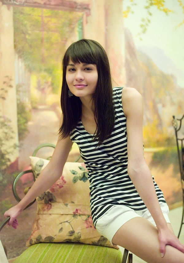 Евгения, 18